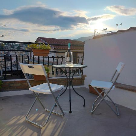 Attico Romantico Con Terrazza Sanremo - Palm Street, 104 - Free Wifi Exterior photo