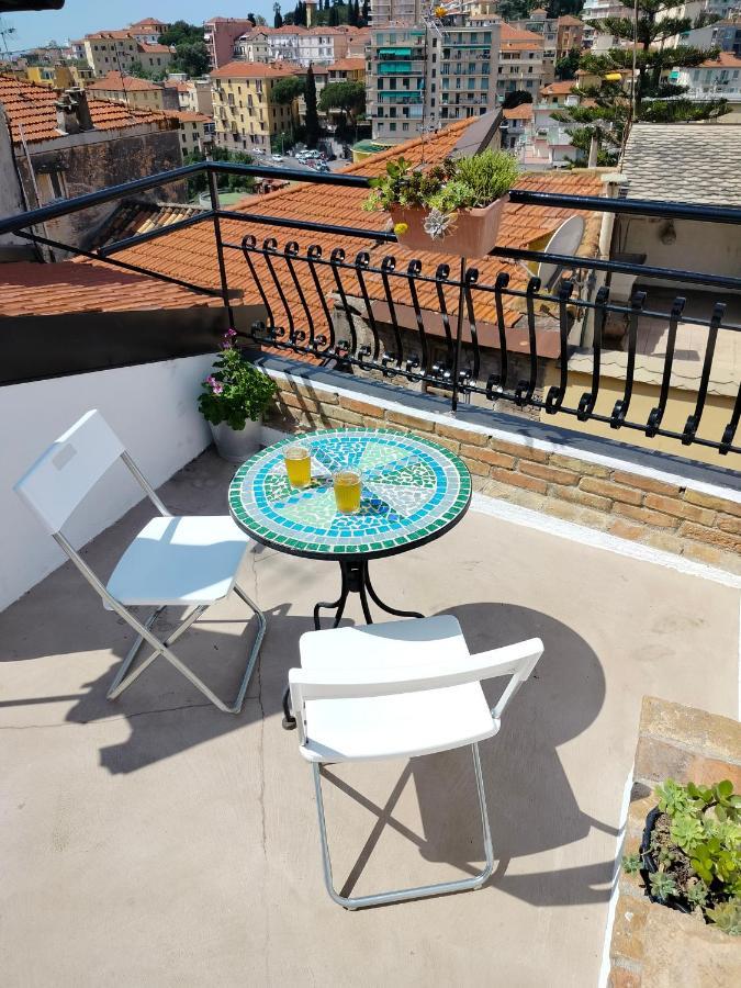 Attico Romantico Con Terrazza Sanremo - Palm Street, 104 - Free Wifi Exterior photo